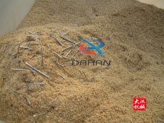 鋸末與電機軸芯分離設(shè)備：直線篩